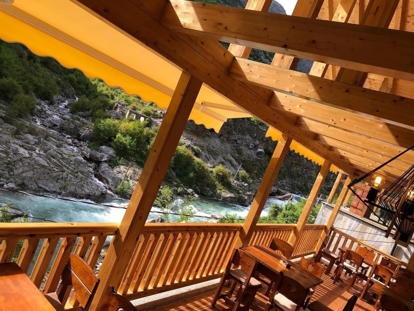 Hotel Te Cemi Restaurant Tamare